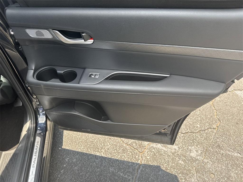 used 2023 Hyundai Palisade car, priced at $35,792