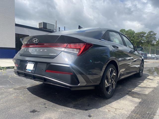 new 2024 Hyundai Elantra car, priced at $25,685