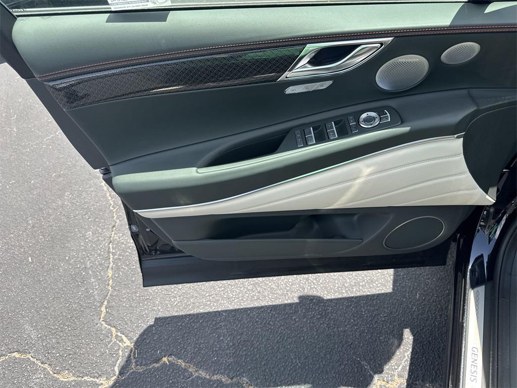 new 2025 Genesis GV80 Coupe car, priced at $88,570