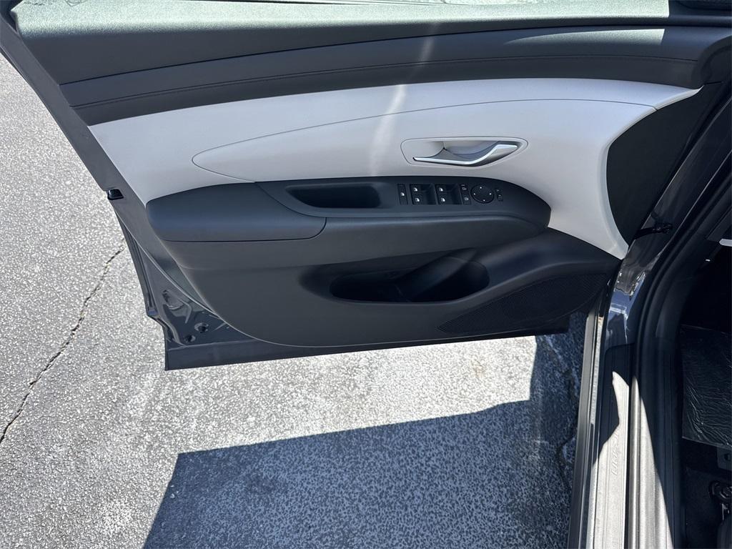 new 2026 Hyundai Tucson car, priced at $33,280