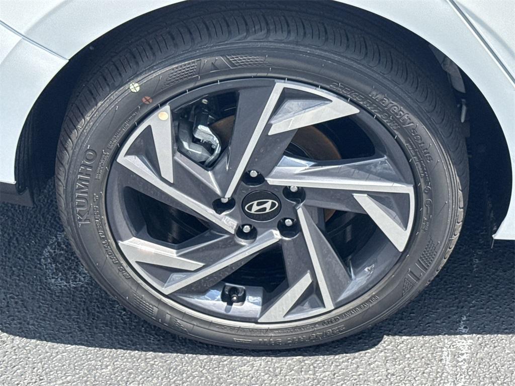 new 2025 Hyundai Elantra car, priced at $23,875