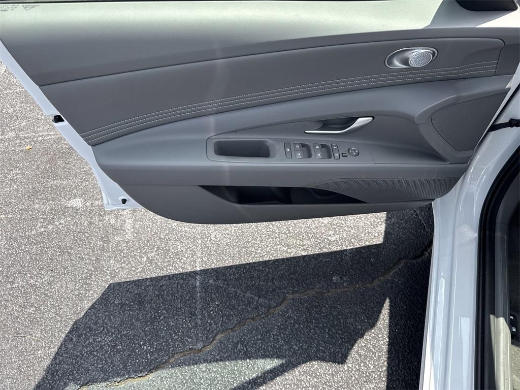 new 2025 Hyundai Elantra car, priced at $23,875