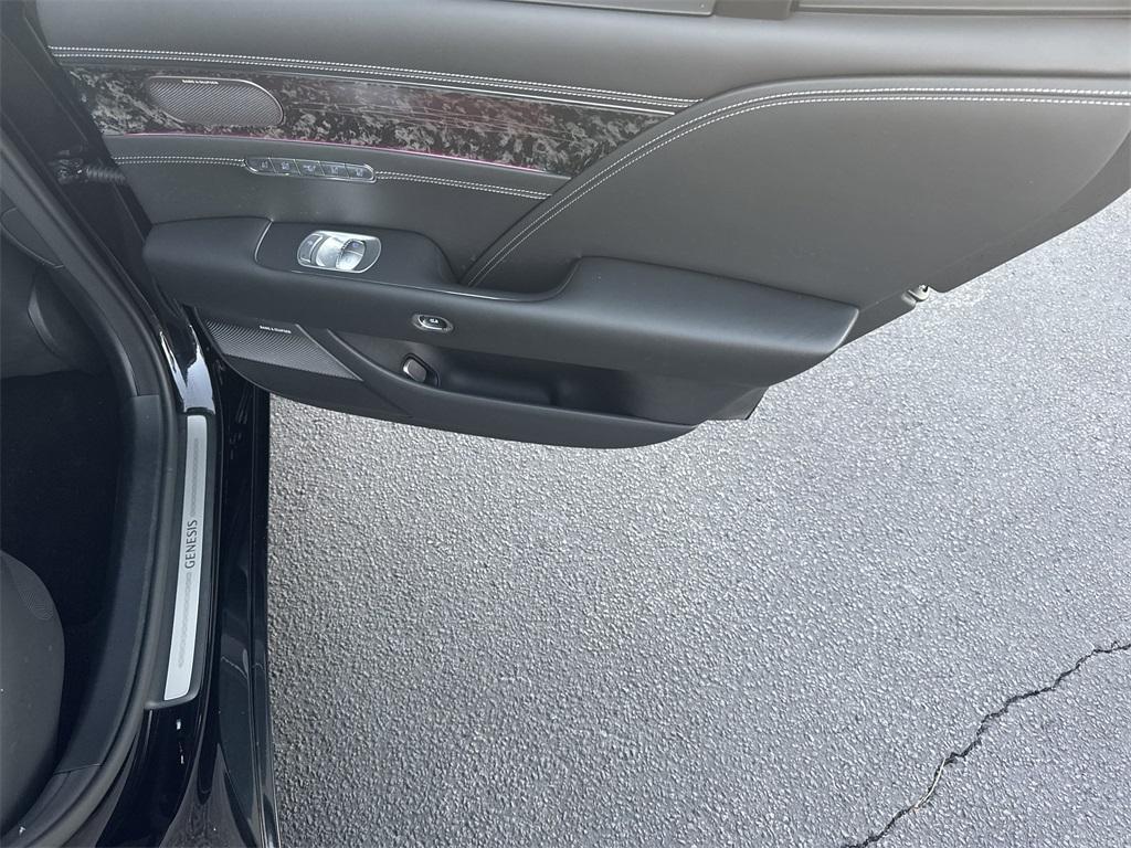 used 2024 Genesis G90 car, priced at $62,981