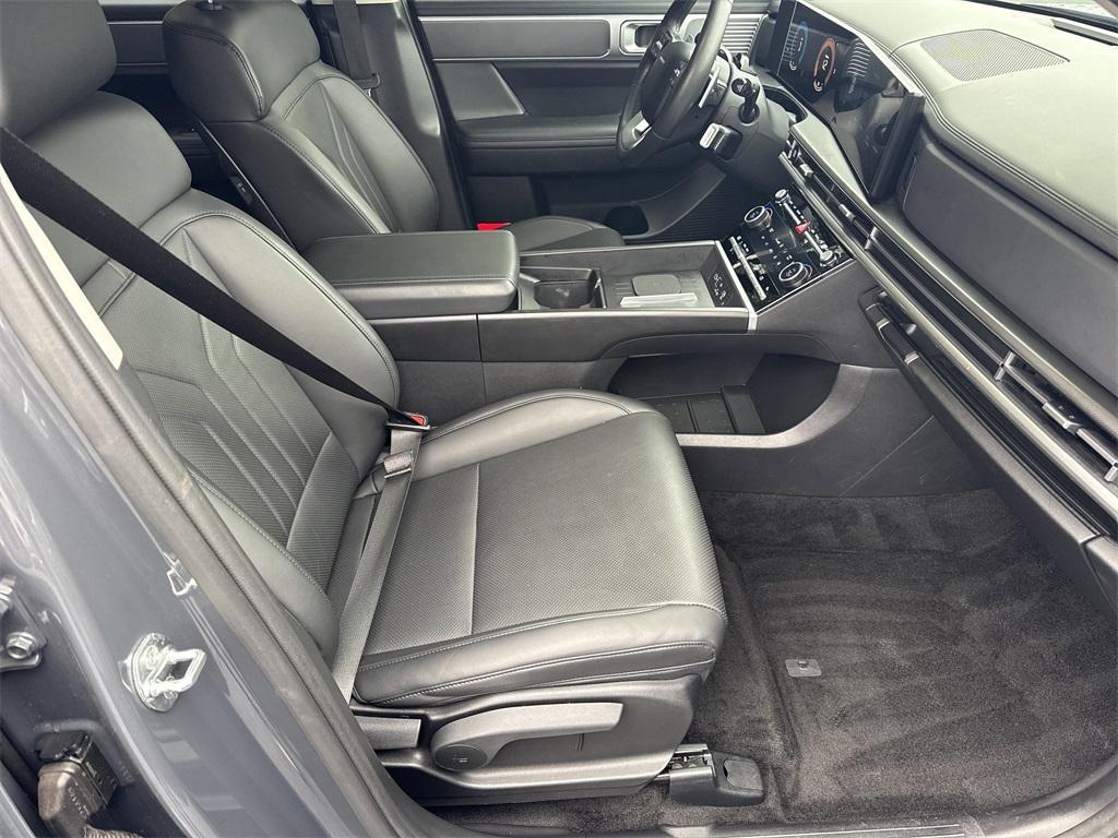 used 2025 Hyundai SANTA FE HEV car, priced at $32,991