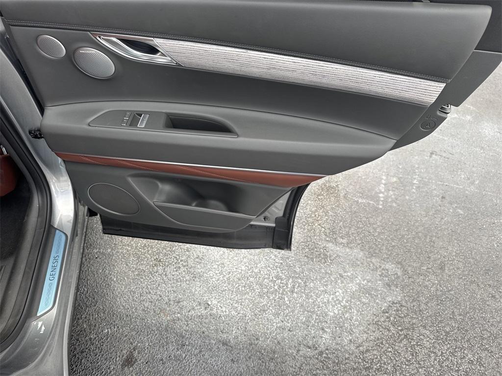 new 2025 Genesis GV80 car, priced at $82,925
