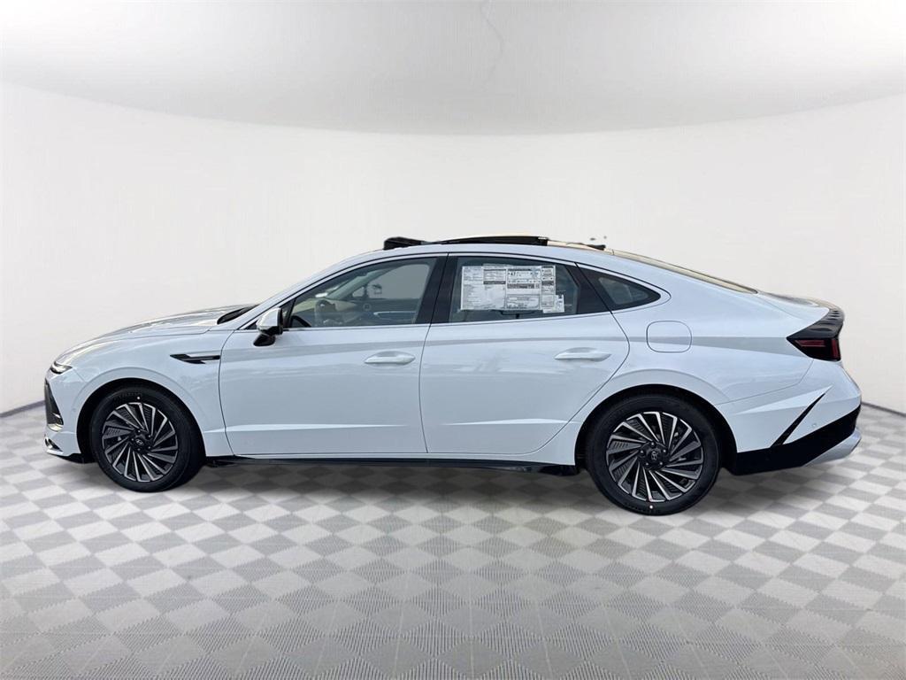 new 2026 Hyundai Sonata Hybrid car, priced at $40,320