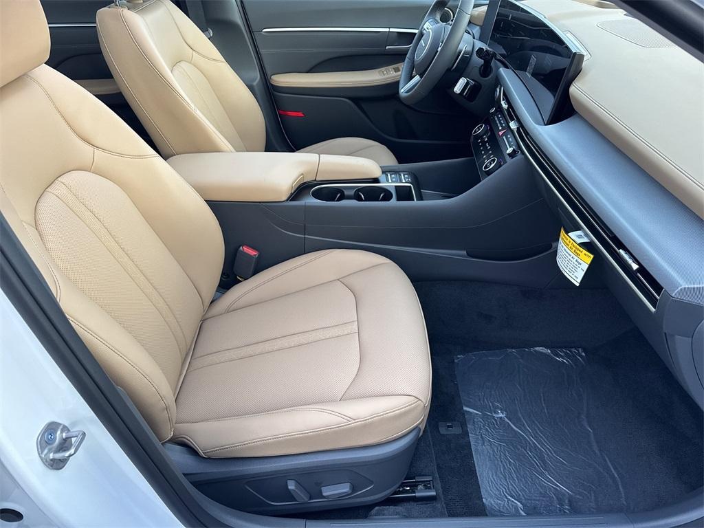 new 2026 Hyundai Sonata Hybrid car, priced at $40,320
