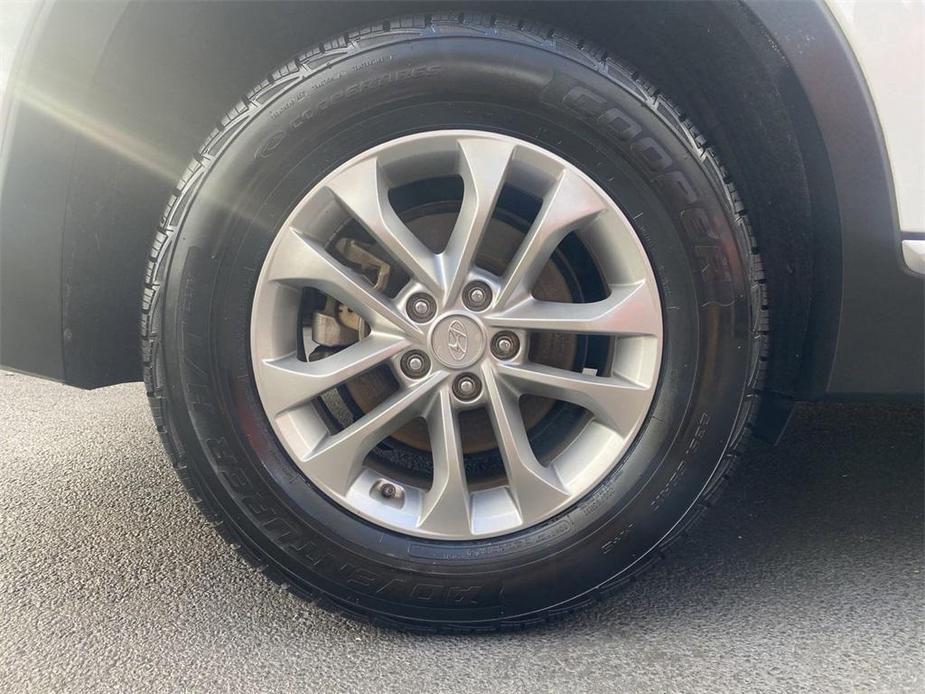 used 2019 Hyundai Santa Fe car, priced at $16,525