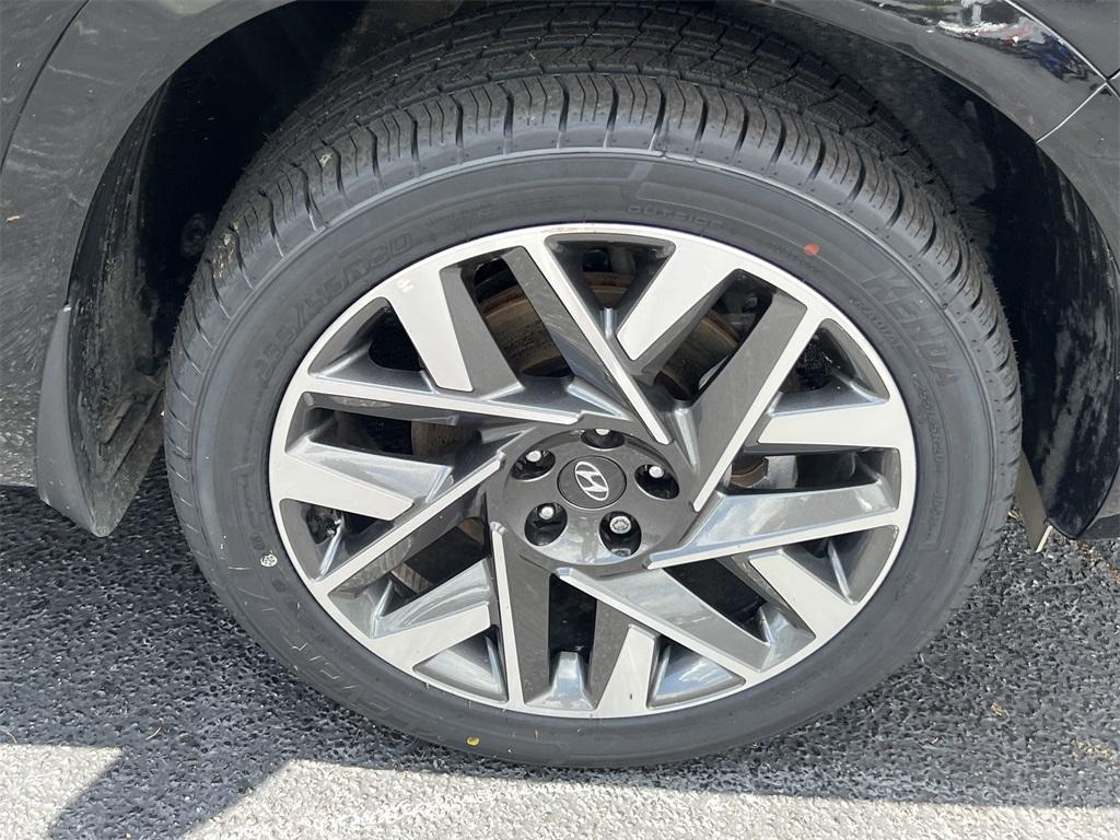 used 2023 Hyundai Santa Fe car, priced at $29,492