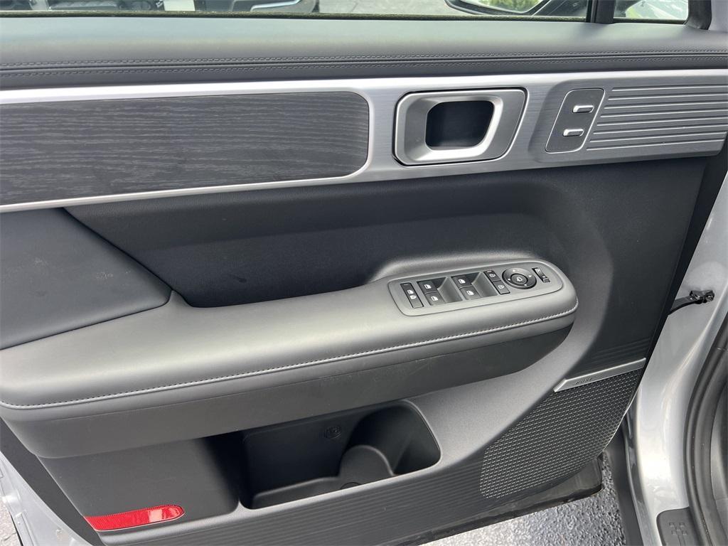used 2024 Hyundai SANTA FE HEV car, priced at $36,465