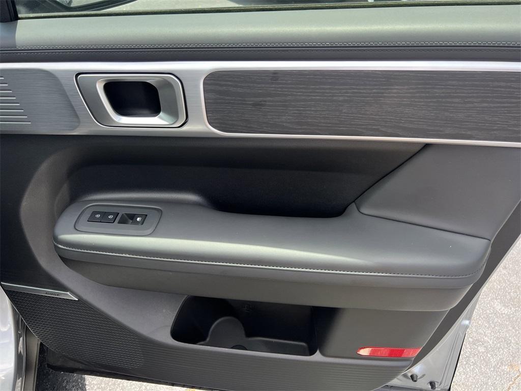 used 2024 Hyundai SANTA FE HEV car, priced at $36,465