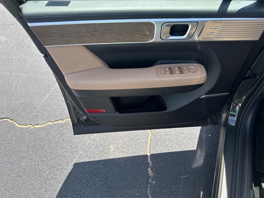 used 2025 Hyundai SANTA FE HEV car, priced at $38,996