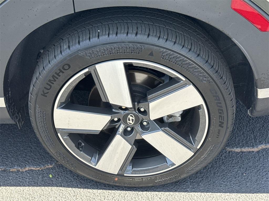 used 2025 Hyundai SANTA FE HEV car, priced at $38,996