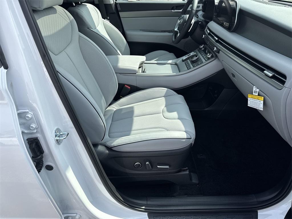 new 2025 Hyundai Palisade car, priced at $45,220
