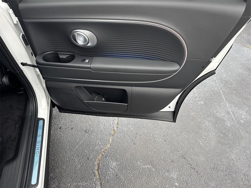 new 2026 Hyundai IONIQ 9 car, priced at $69,505