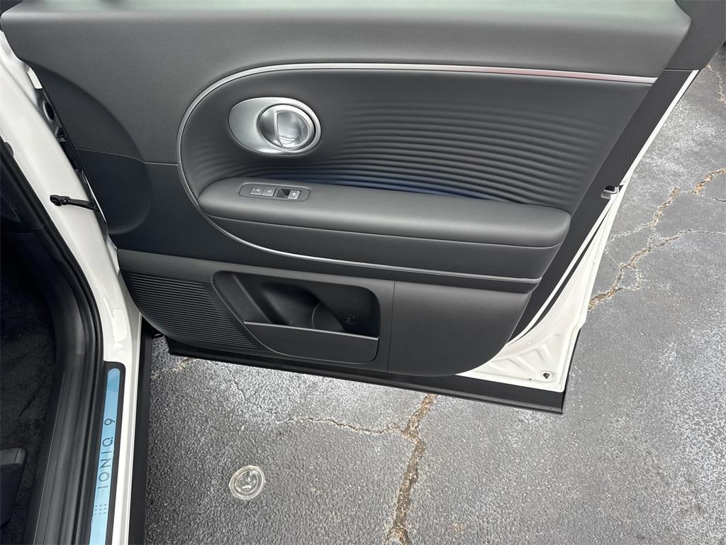 new 2026 Hyundai IONIQ 9 car, priced at $69,505