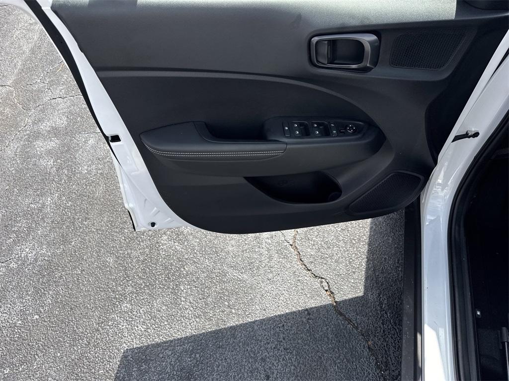 new 2025 Hyundai Venue car, priced at $24,070