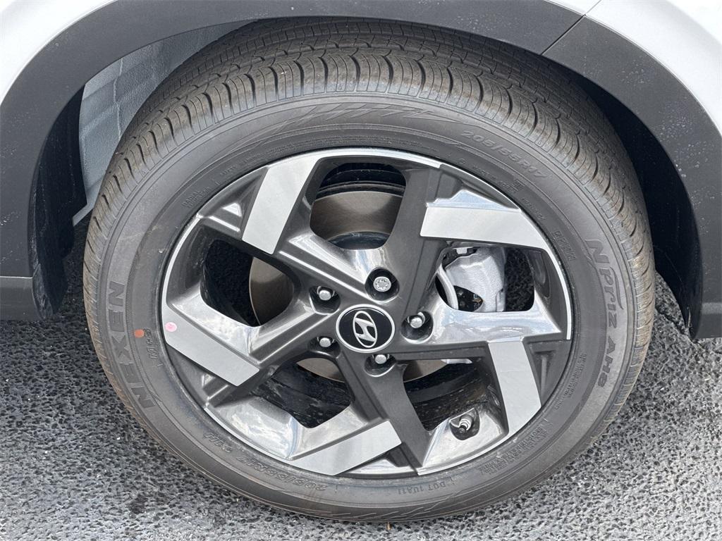 new 2025 Hyundai Venue car, priced at $24,070