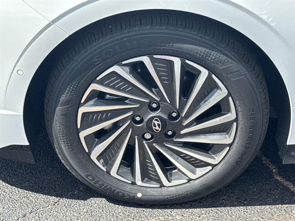 new 2025 Hyundai Sonata Hybrid car, priced at $38,250