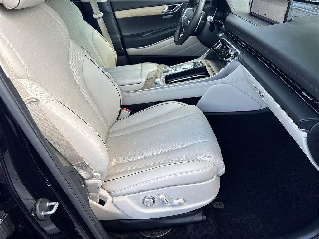 used 2021 Genesis GV80 car, priced at $32,991