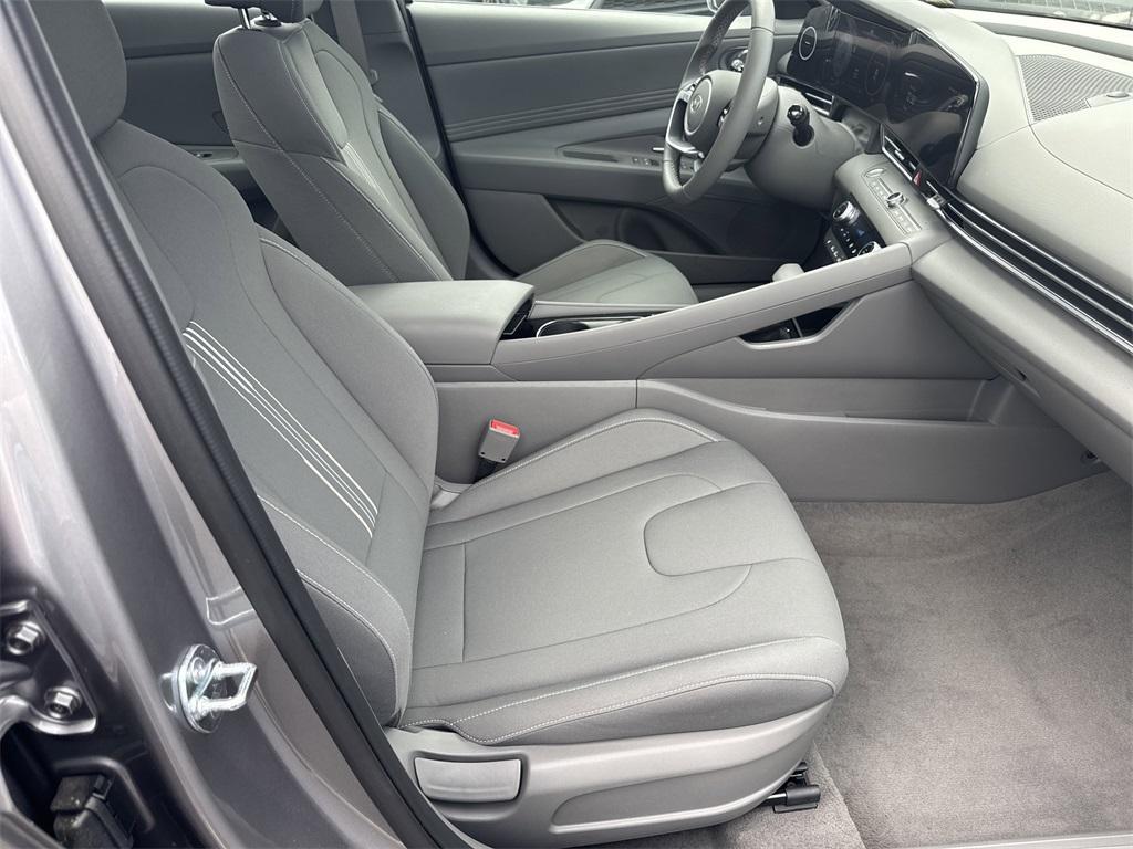 new 2025 Hyundai Elantra car, priced at $25,270