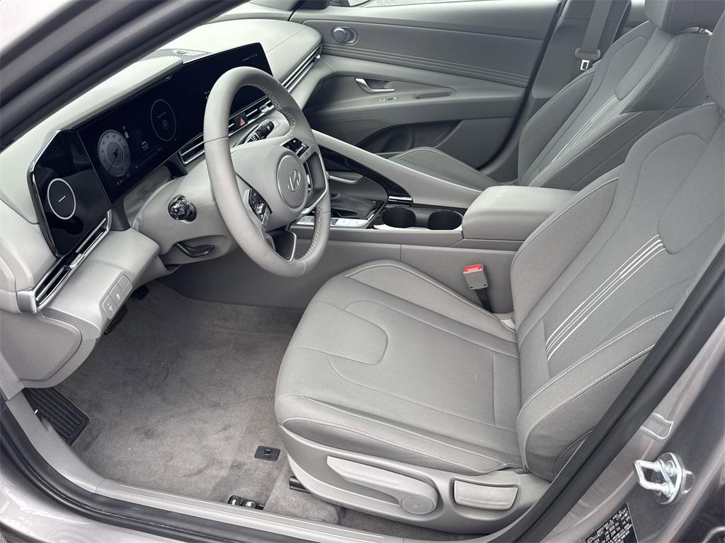 new 2025 Hyundai Elantra car, priced at $25,270