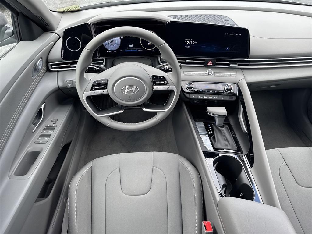 new 2025 Hyundai Elantra car, priced at $25,270