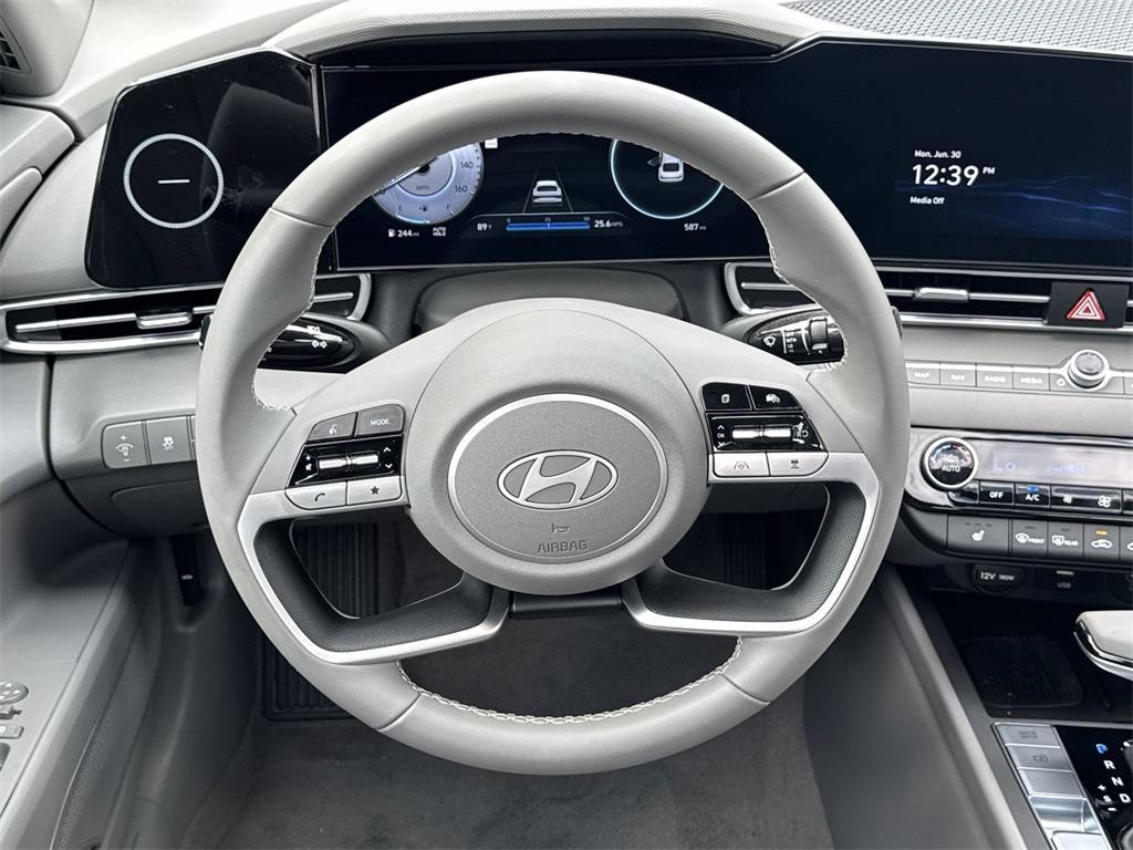 new 2025 Hyundai Elantra car, priced at $25,270