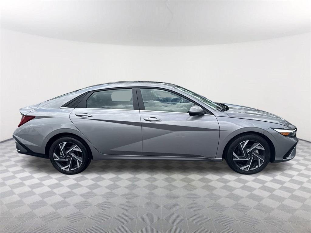new 2025 Hyundai Elantra car, priced at $25,270
