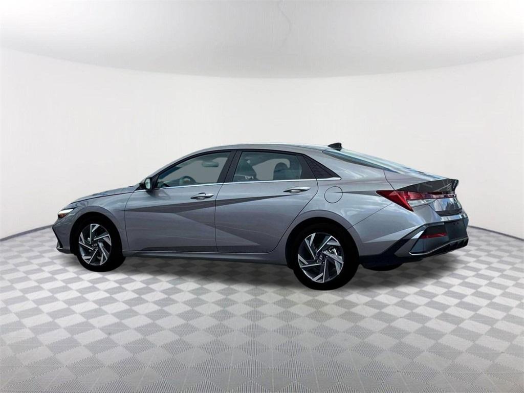 new 2025 Hyundai Elantra car, priced at $25,270