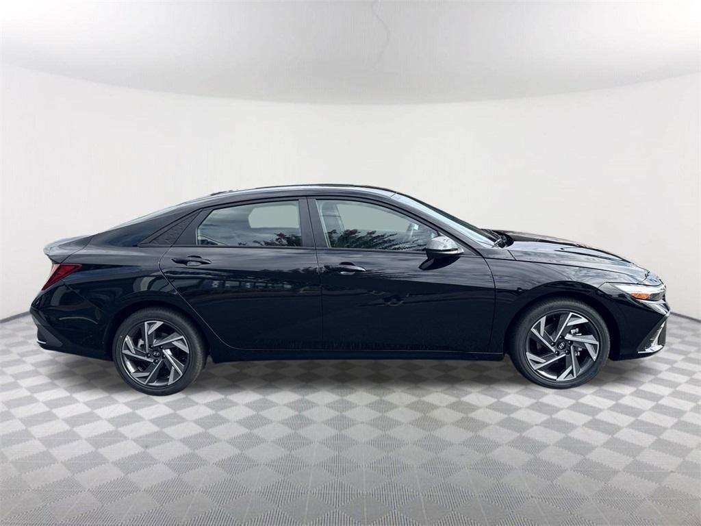 new 2025 Hyundai Elantra car, priced at $23,415