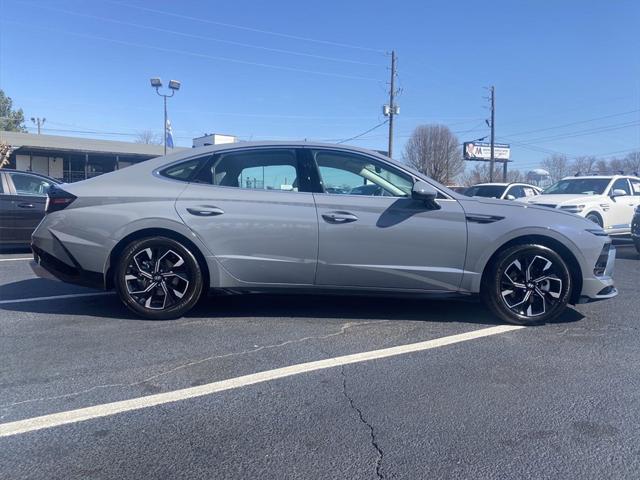 new 2024 Hyundai Sonata car, priced at $25,796