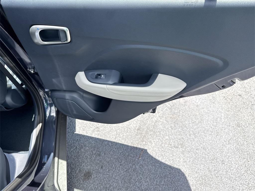 new 2025 Hyundai Venue car, priced at $24,135