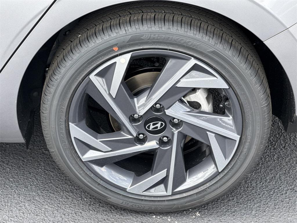 new 2025 Hyundai Elantra car, priced at $23,415