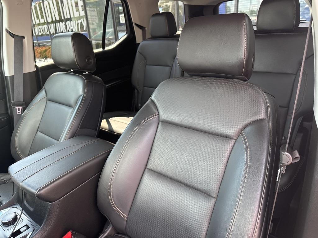 used 2021 Chevrolet Traverse car, priced at $27,693