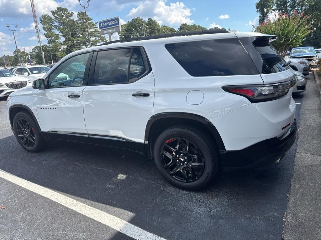 used 2021 Chevrolet Traverse car, priced at $27,693