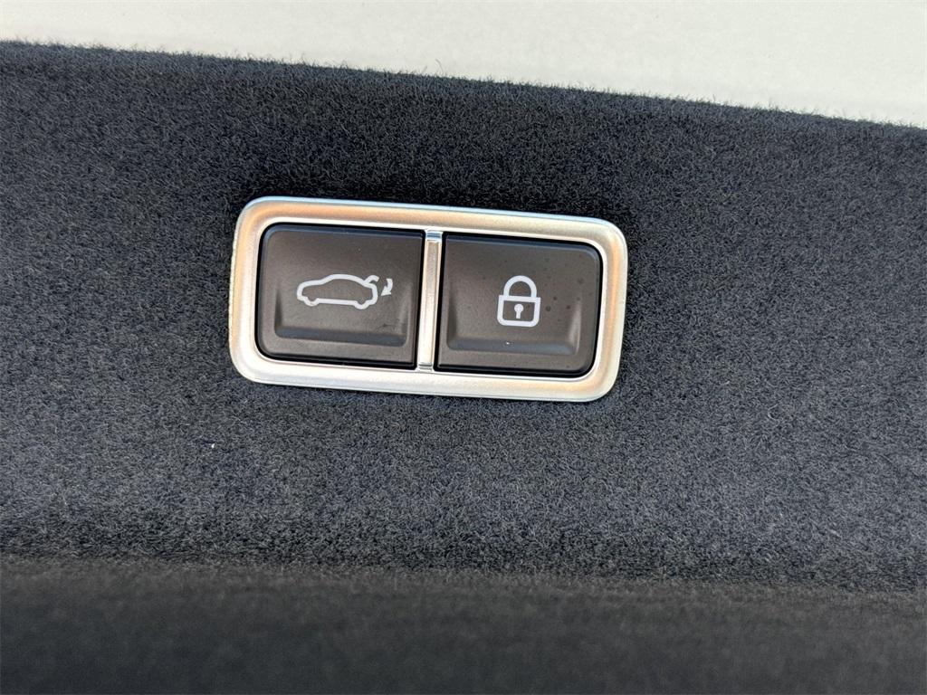 used 2025 Genesis G90 car, priced at $87,393