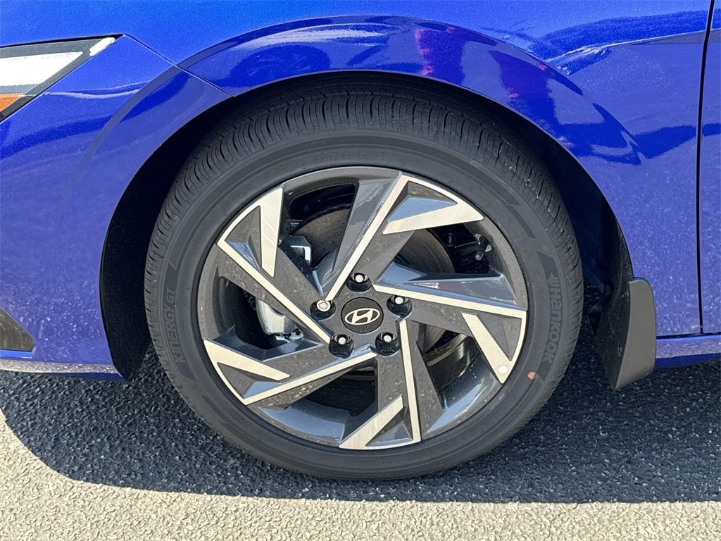 new 2025 Hyundai Elantra car, priced at $25,710