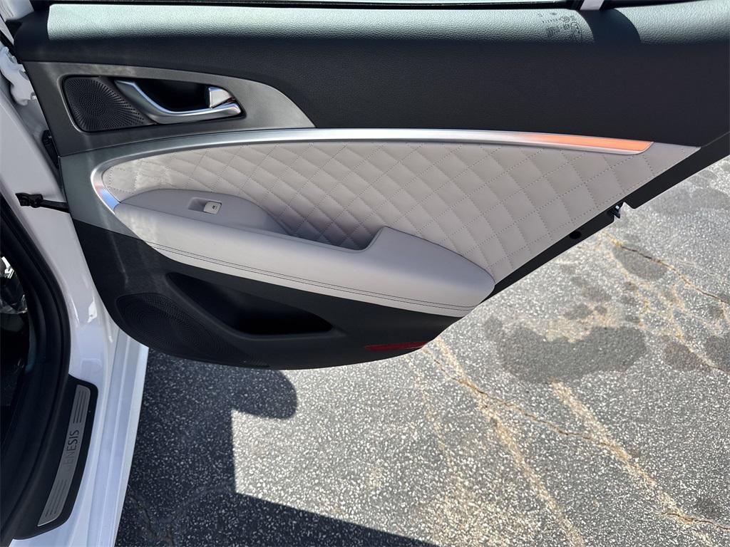 new 2025 Genesis G70 car, priced at $57,380