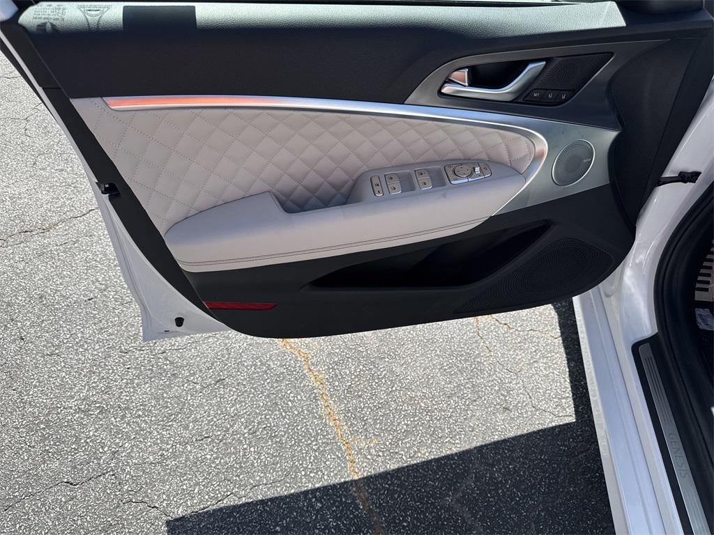 new 2025 Genesis G70 car, priced at $57,380