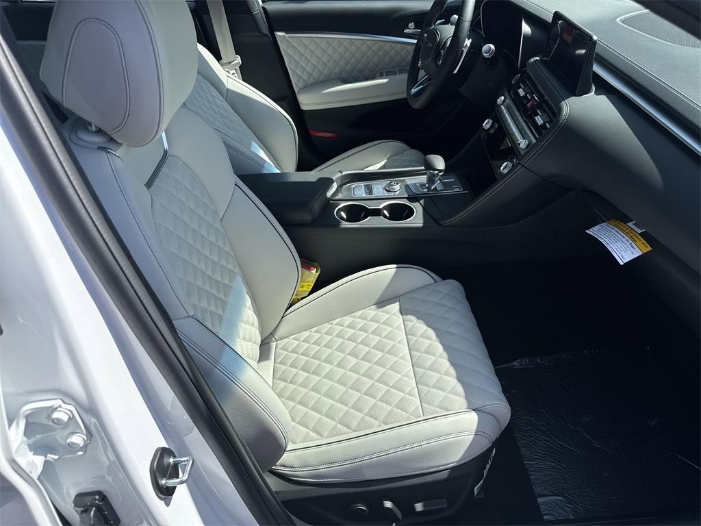 new 2025 Genesis G70 car, priced at $57,380