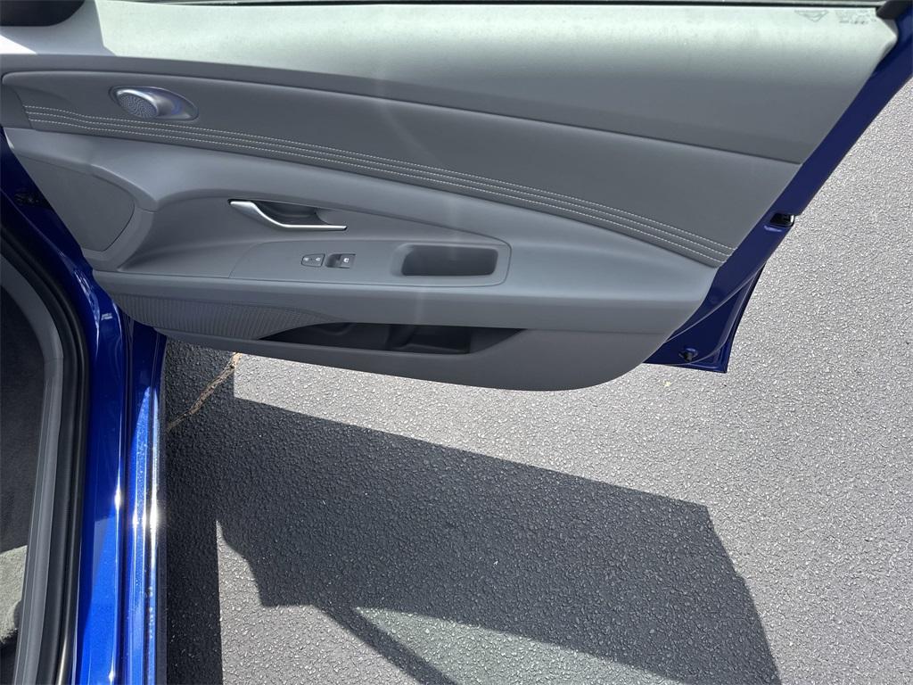 new 2025 Hyundai Elantra car, priced at $23,335
