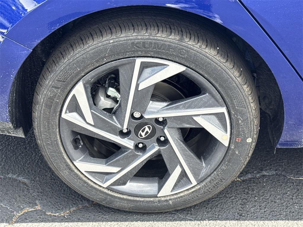 new 2025 Hyundai Elantra car, priced at $23,335
