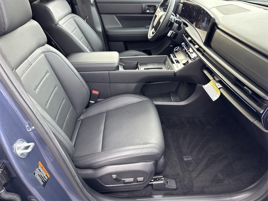 used 2025 Hyundai SANTA FE HEV car, priced at $41,591