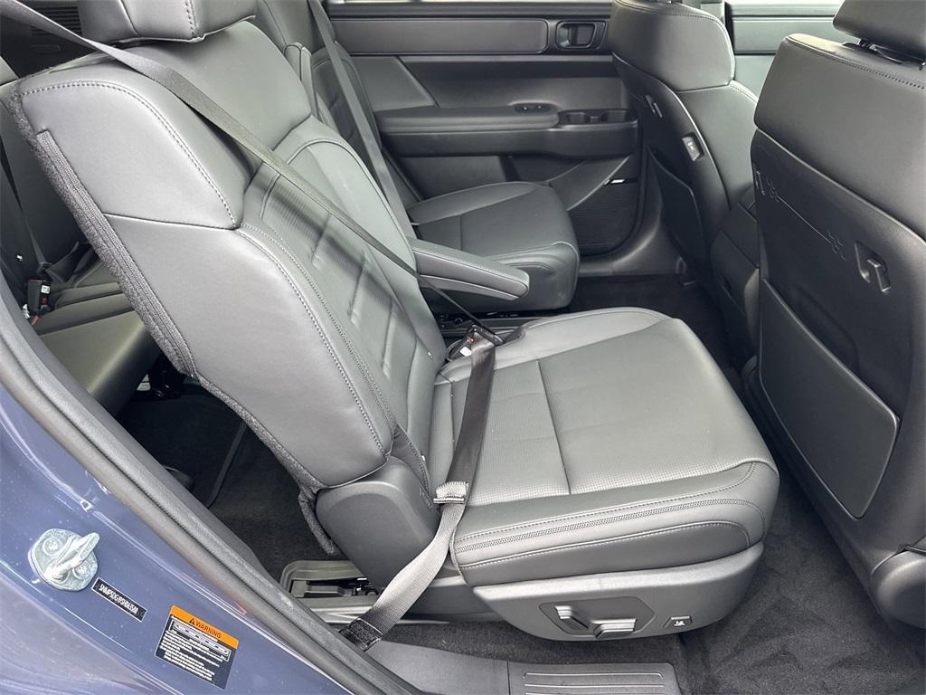 used 2025 Hyundai SANTA FE HEV car, priced at $41,591