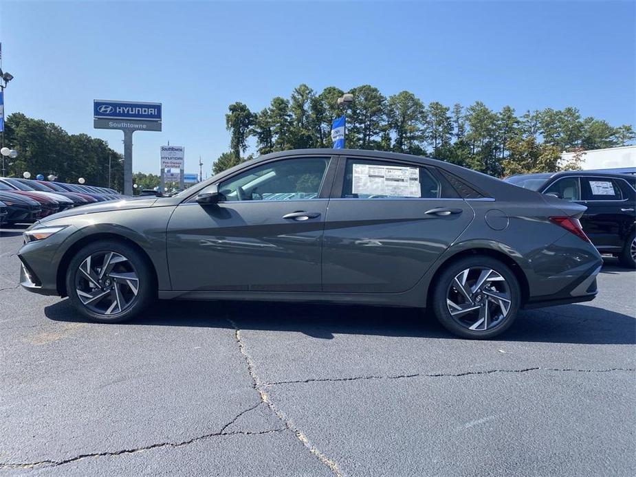 new 2024 Hyundai Elantra car, priced at $24,691