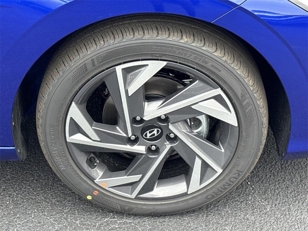 new 2025 Hyundai Elantra car, priced at $23,355