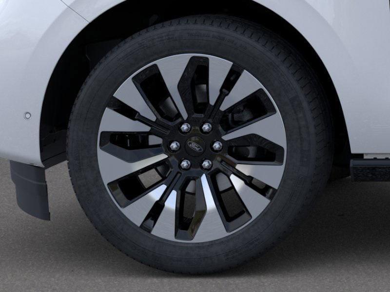 new 2025 Ford Expedition car, priced at $80,145