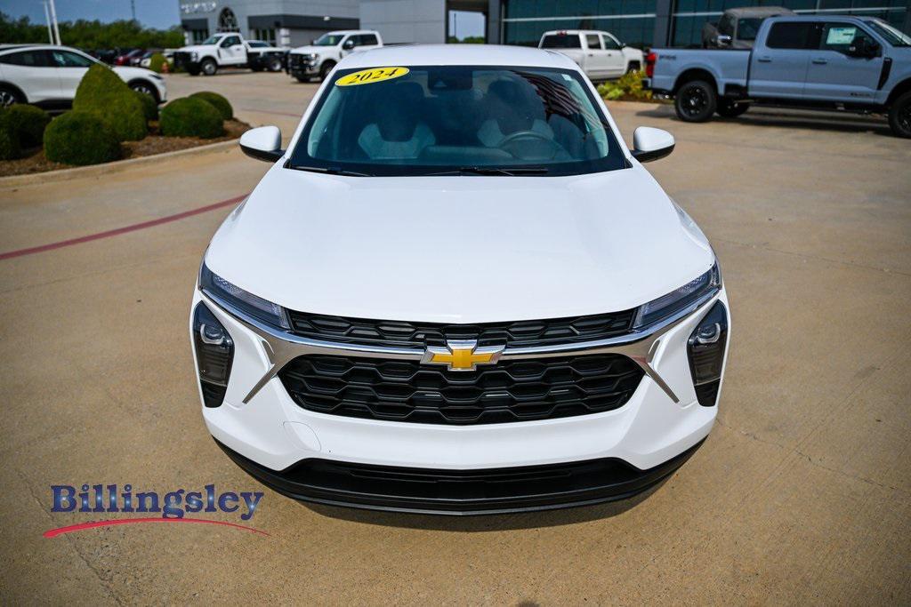 used 2024 Chevrolet Trax car, priced at $19,910