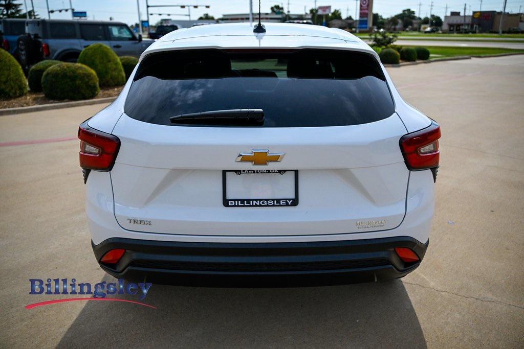 used 2024 Chevrolet Trax car, priced at $19,910